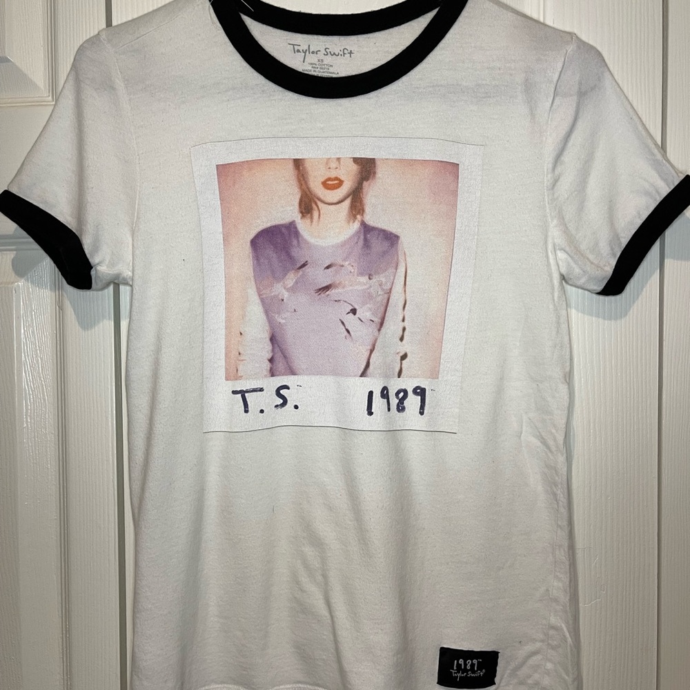 Taylor Swift 1989 Concert Tee - XS
